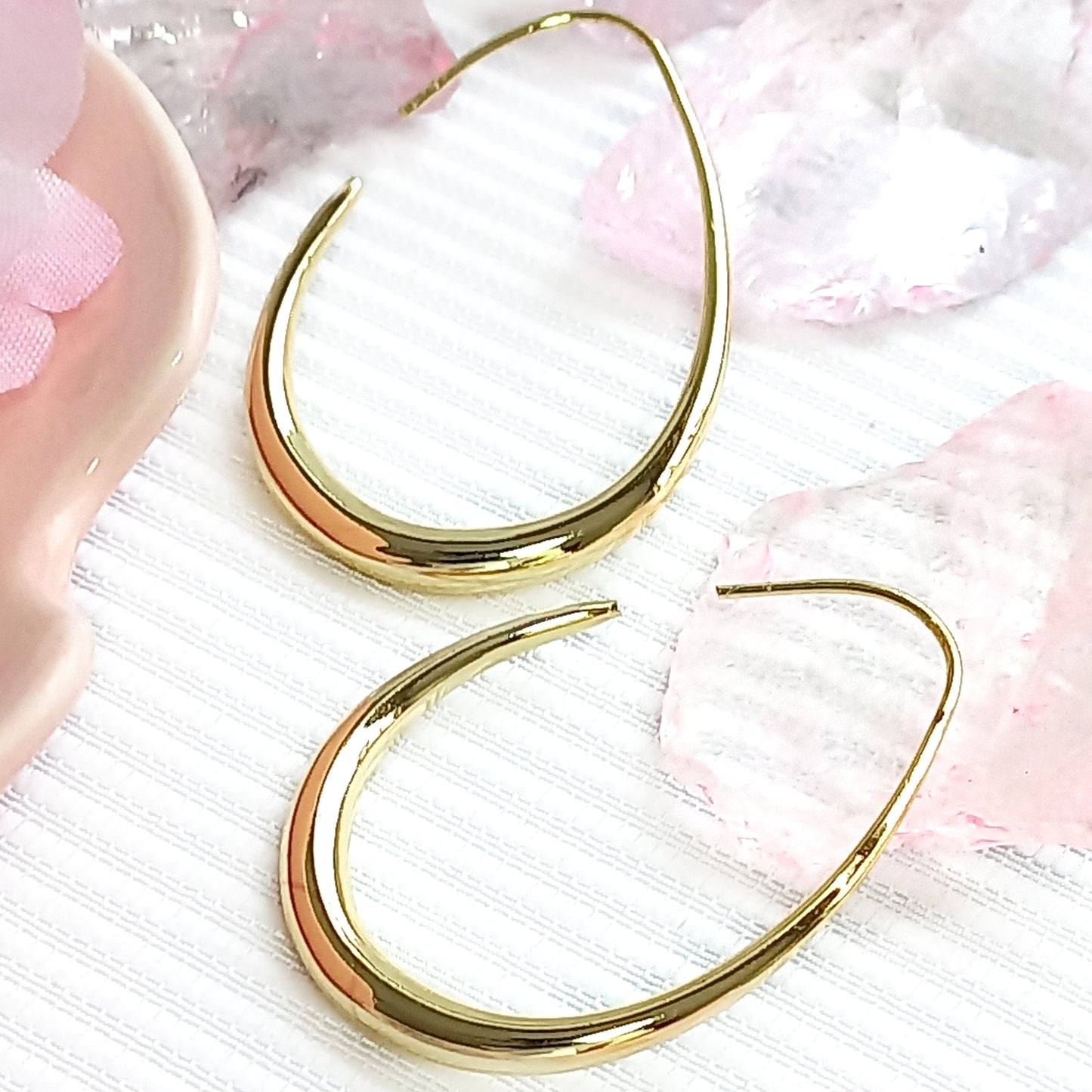 Aretes óvalo dorados