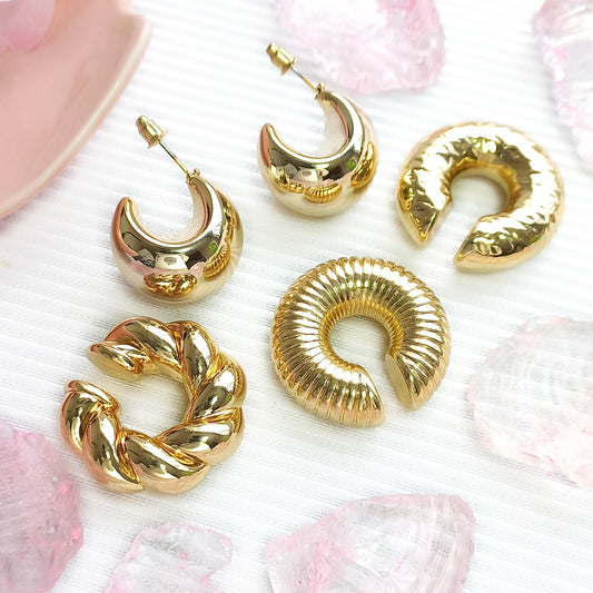 Aretes media luna, lizos, trenzados y martillado